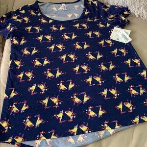 LuLaRoe Classic Tee.nwt